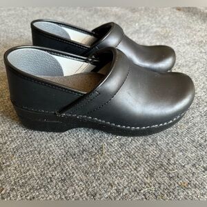 Dansko black barely used